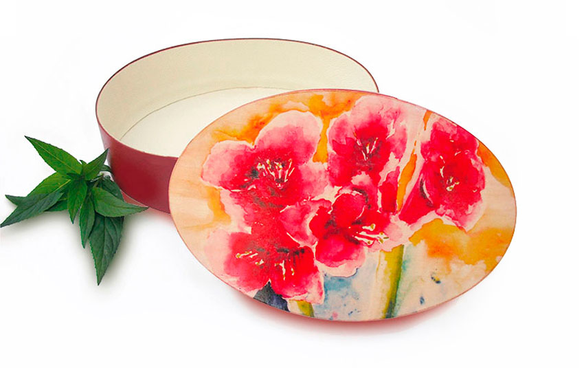 Ovale dekorative Schachtel